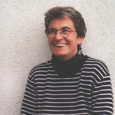 Dr. Ingrid Haxter